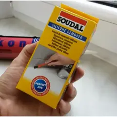 Pudełko Soudal Silicone Remover – idealne rozwiązanie, czym rozpuścić silikon.