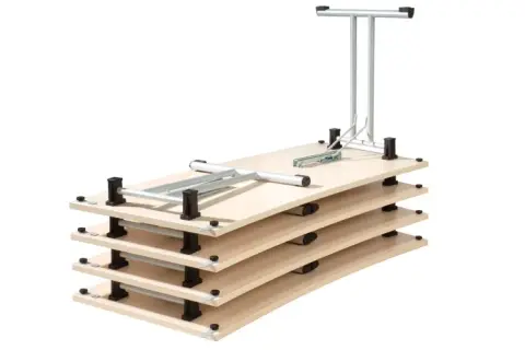 Jak zbudować stół ze składanymi nogami? Przewodnik DIY